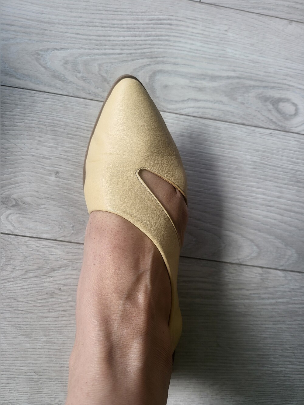 Bueno Yellow Pointed Cutout Flats